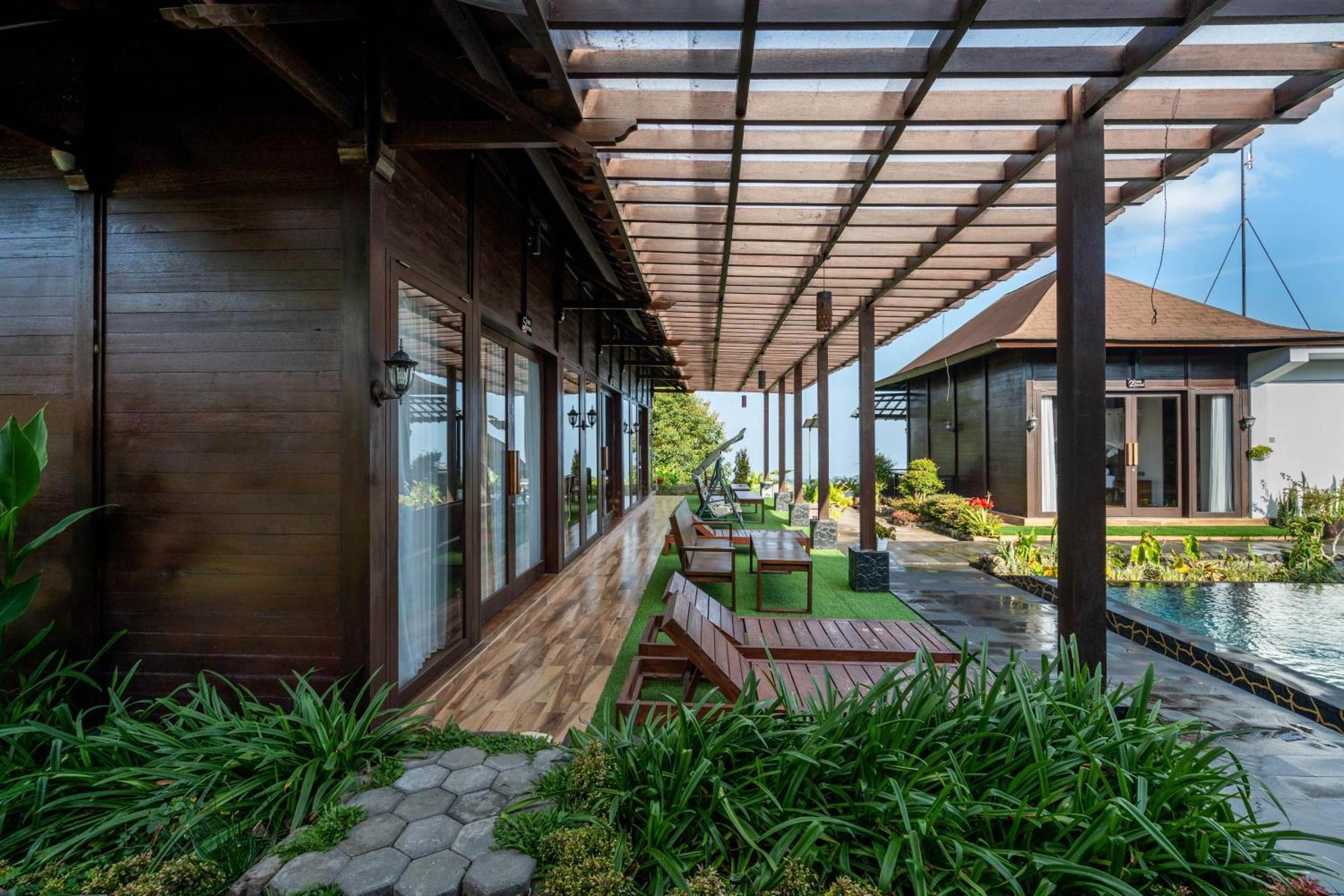 Shankara Munduk  Luaran gambar
