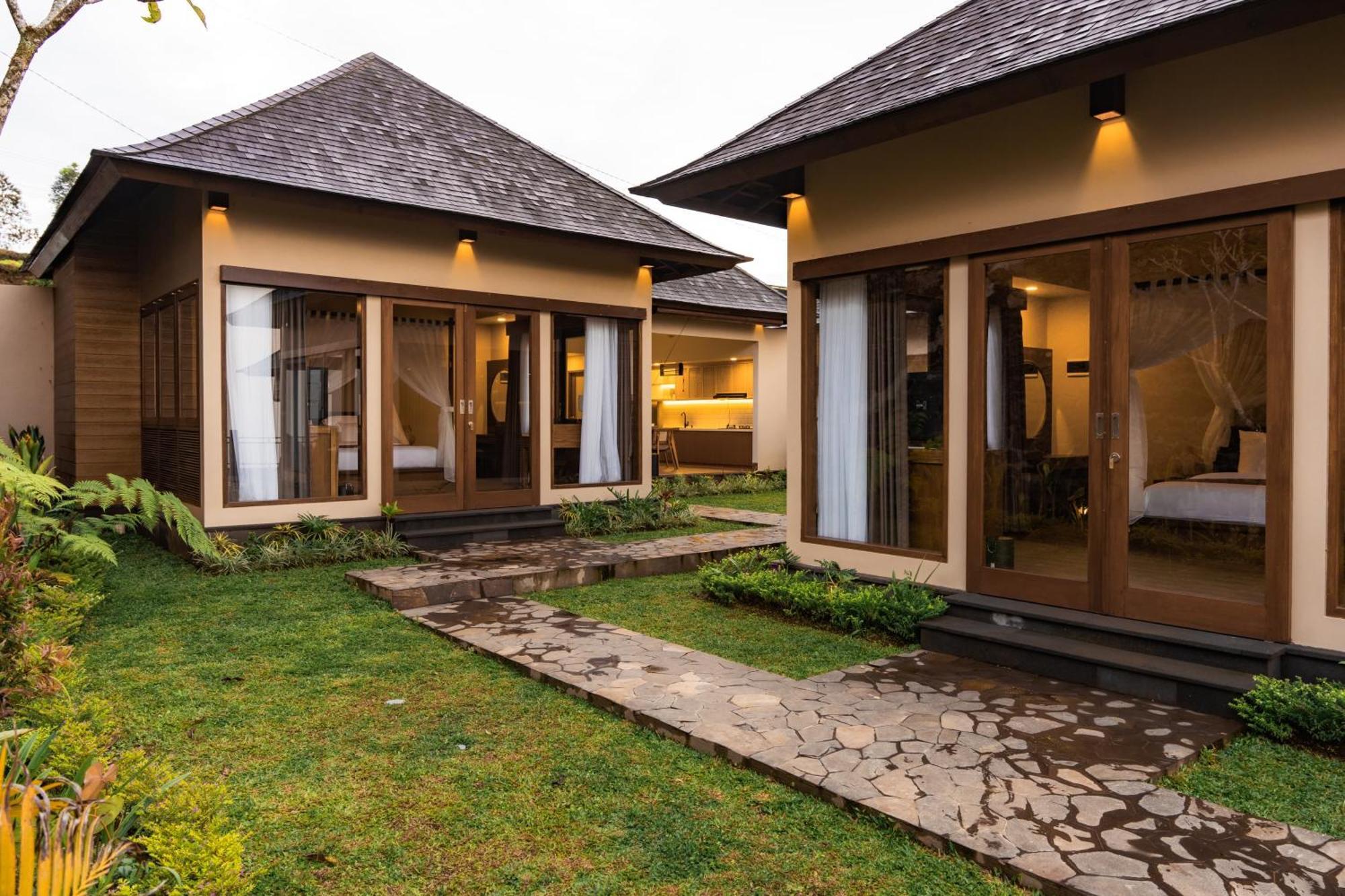 Shankara Munduk  Luaran gambar