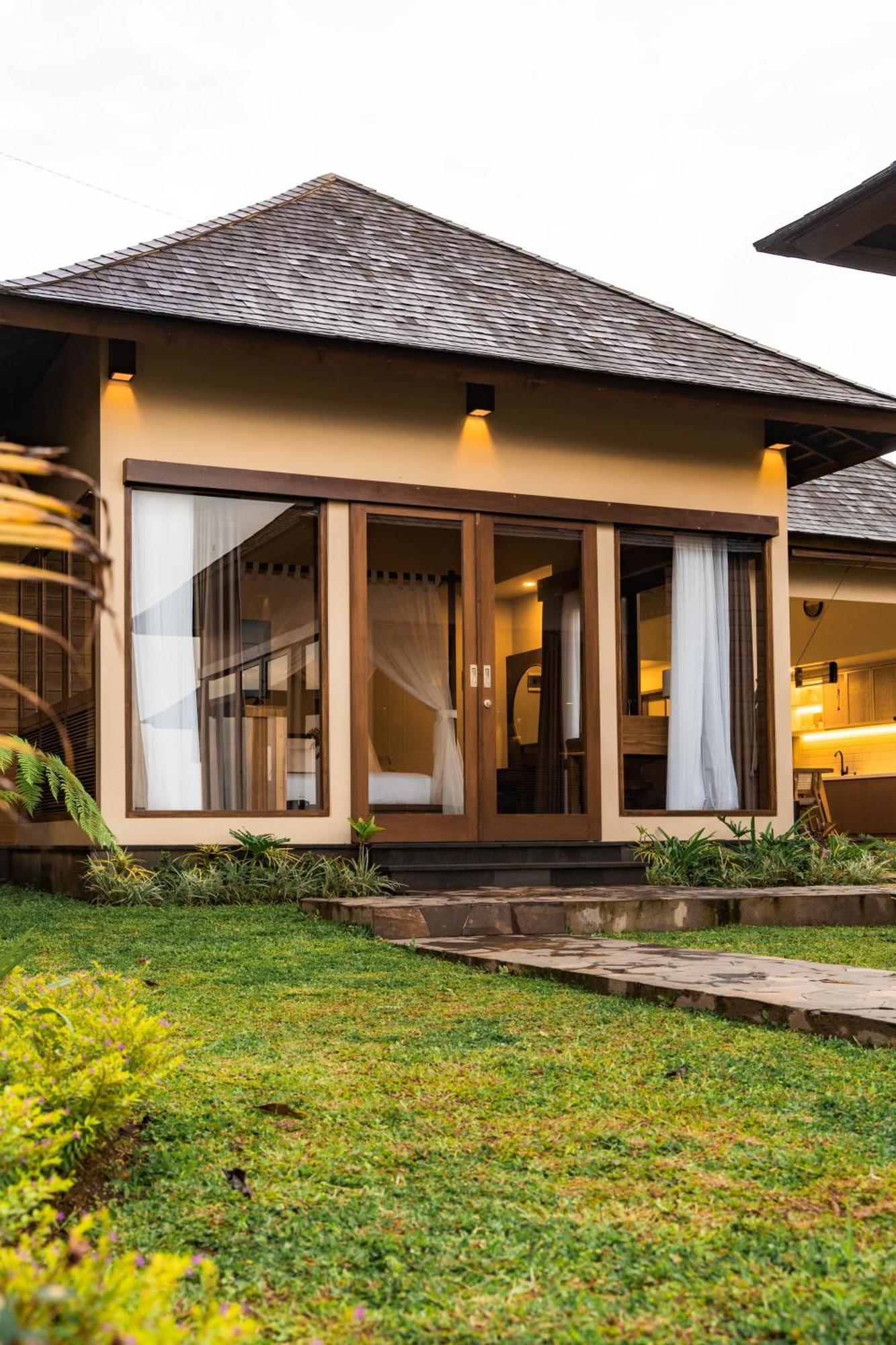 Shankara Munduk  Luaran gambar